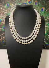 Load image into Gallery viewer, Classic Freshwater Pearl Necklace