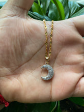 Load image into Gallery viewer, Crescent Moon Necklace
